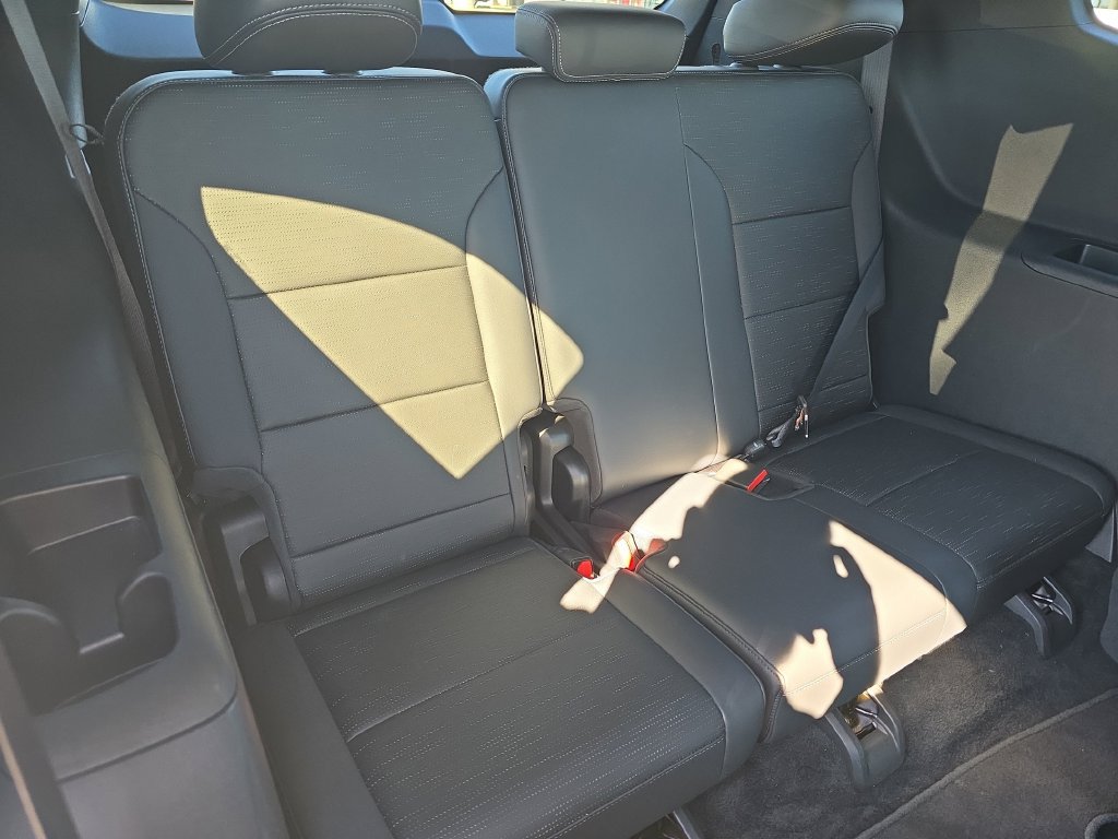 Used 2026 Buick Enclave Sport Touring FWD image 17