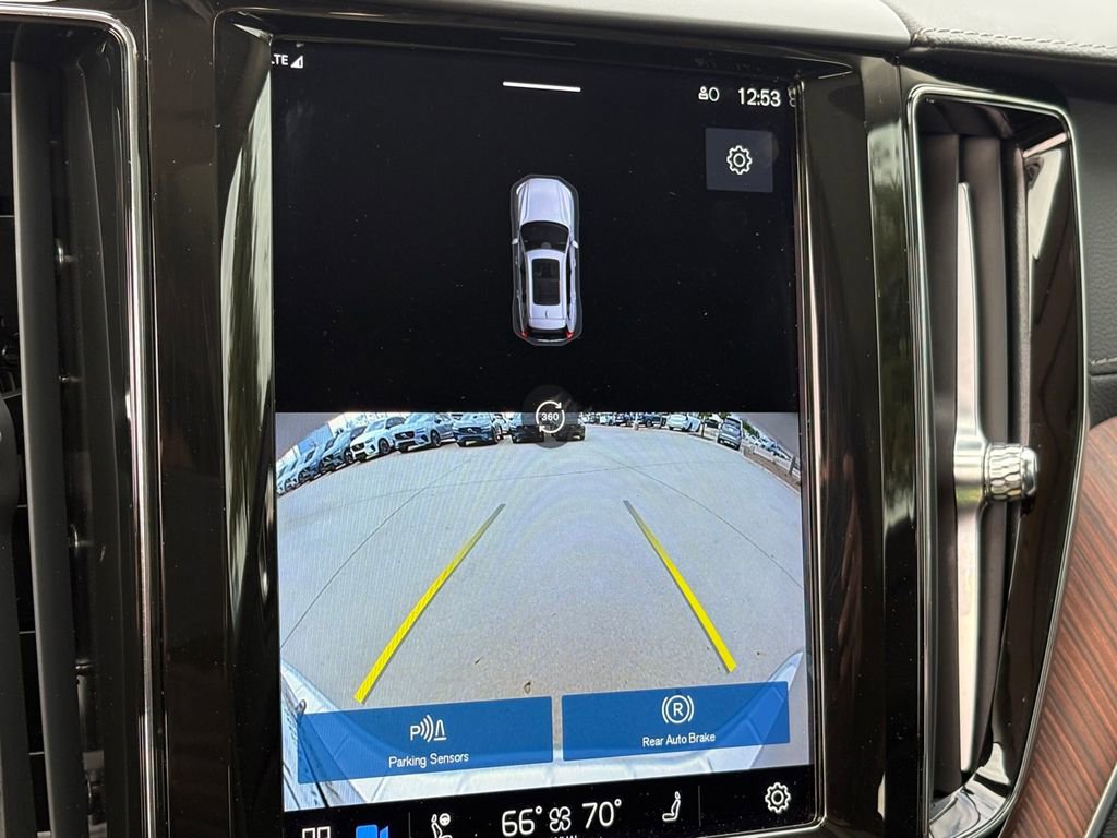 Used 2023 Volvo XC60 B5 Ultimate w/ Climate Package image 24