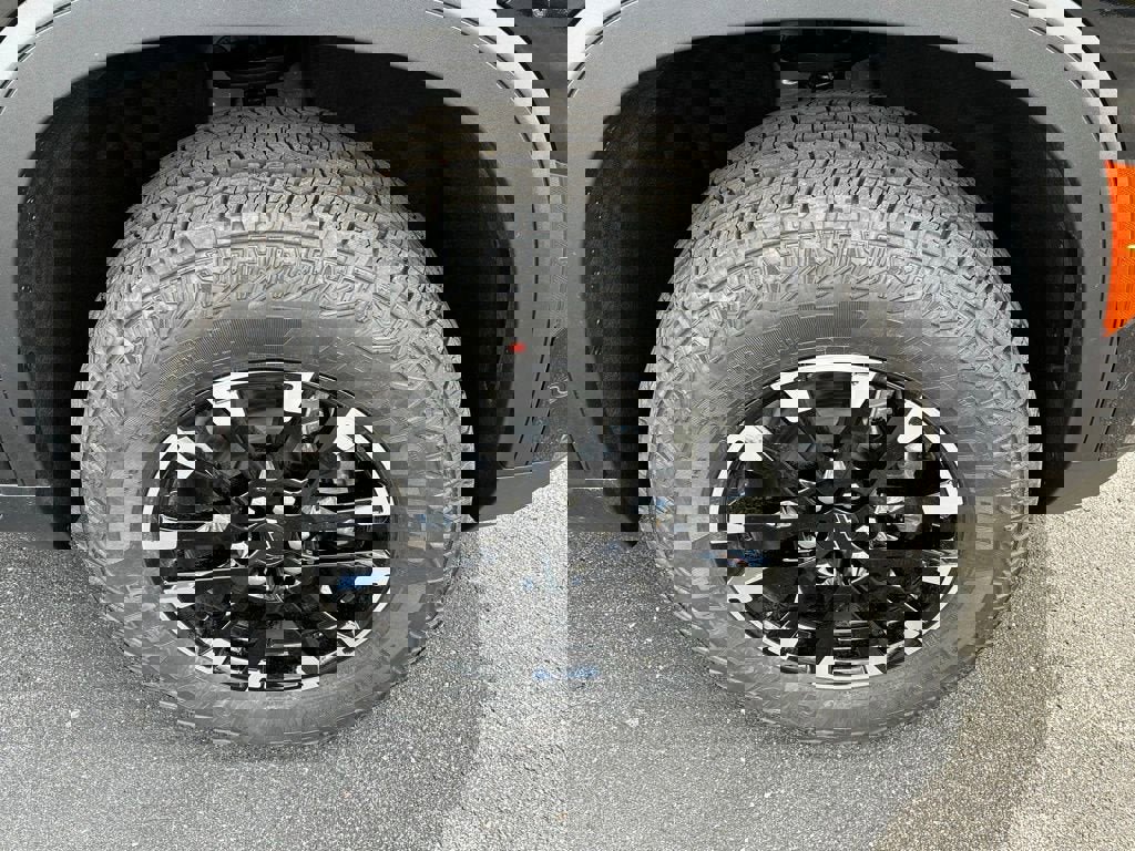 New 2026 Chevrolet Traverse Z71 w/ Enhanced Driving Package image 10