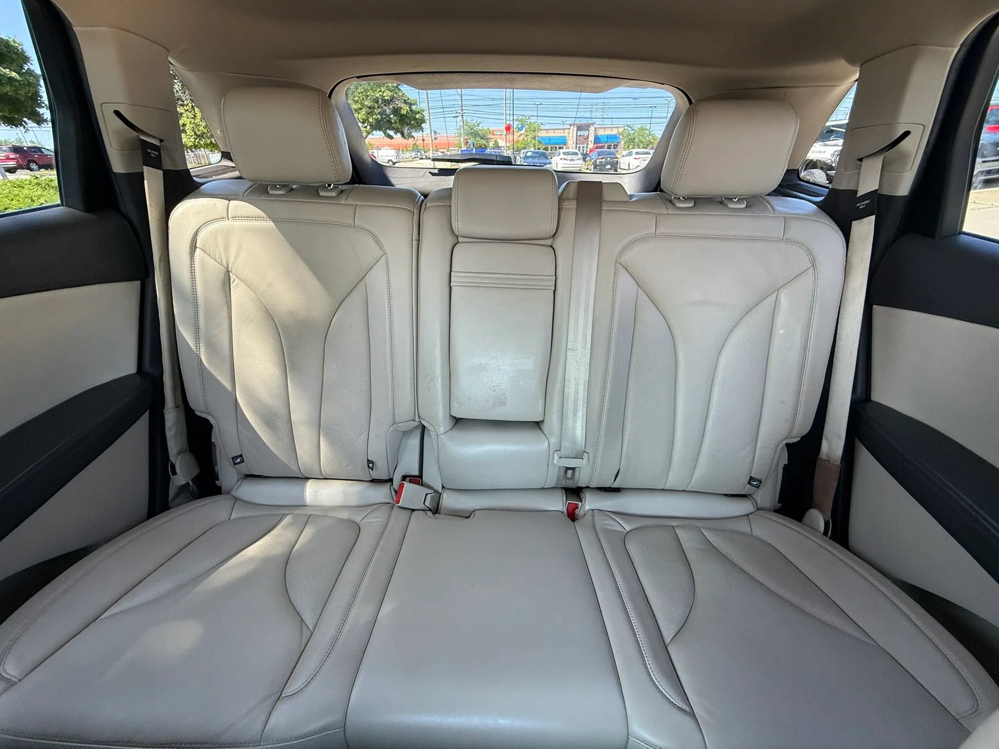 Used 2016 Lincoln MKX Select w/ Select Plus Package AWD/4WD image 43
