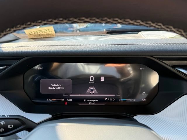 New 2026 Jeep Cherokee Overland w/ Advanced Pro Tech Group AWD/4WD image 17