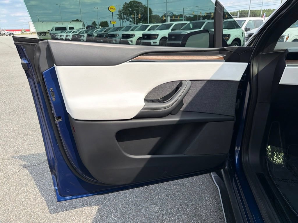 Used 2022 Tesla Model X AWD/4WD image 13