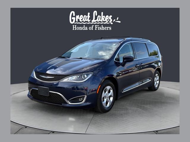 Used 2017 Chrysler Pacifica Touring-L Plus FWD image 1