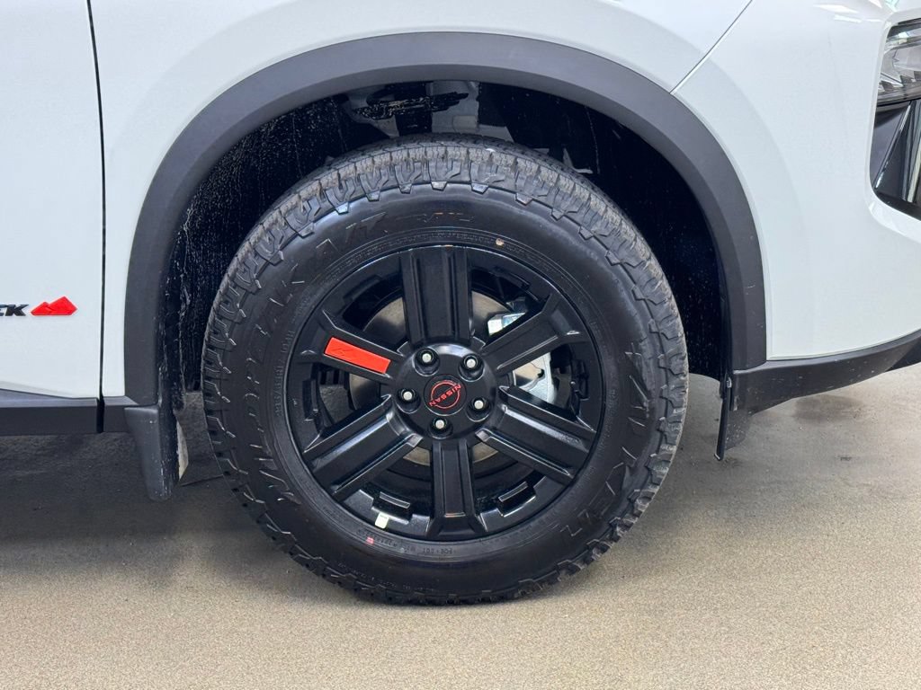 New 2026 Nissan Rogue SV w/ Rock Creek Premium Package AWD/4WD image 5