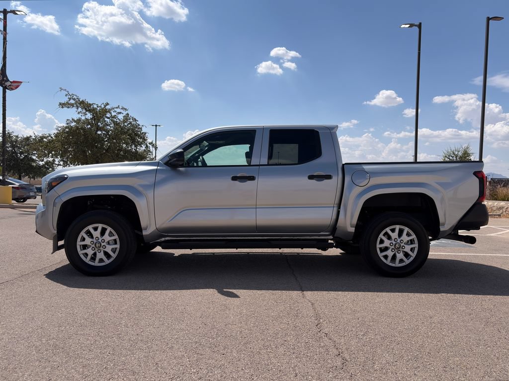 Used 2025 Toyota Tacoma SR AWD/4WD image 2