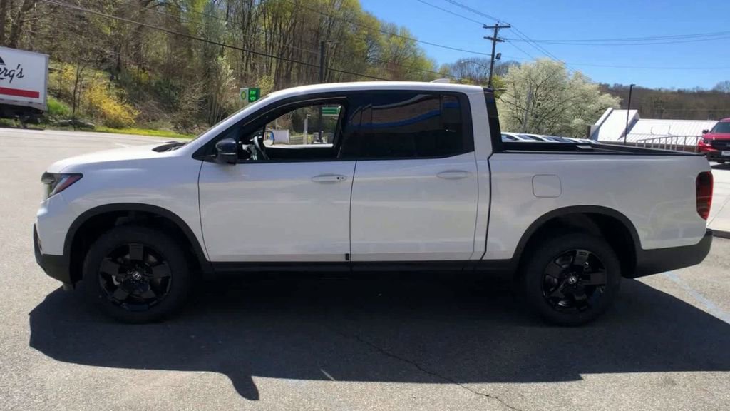 New 2026 Honda Ridgeline Black Edition image 6