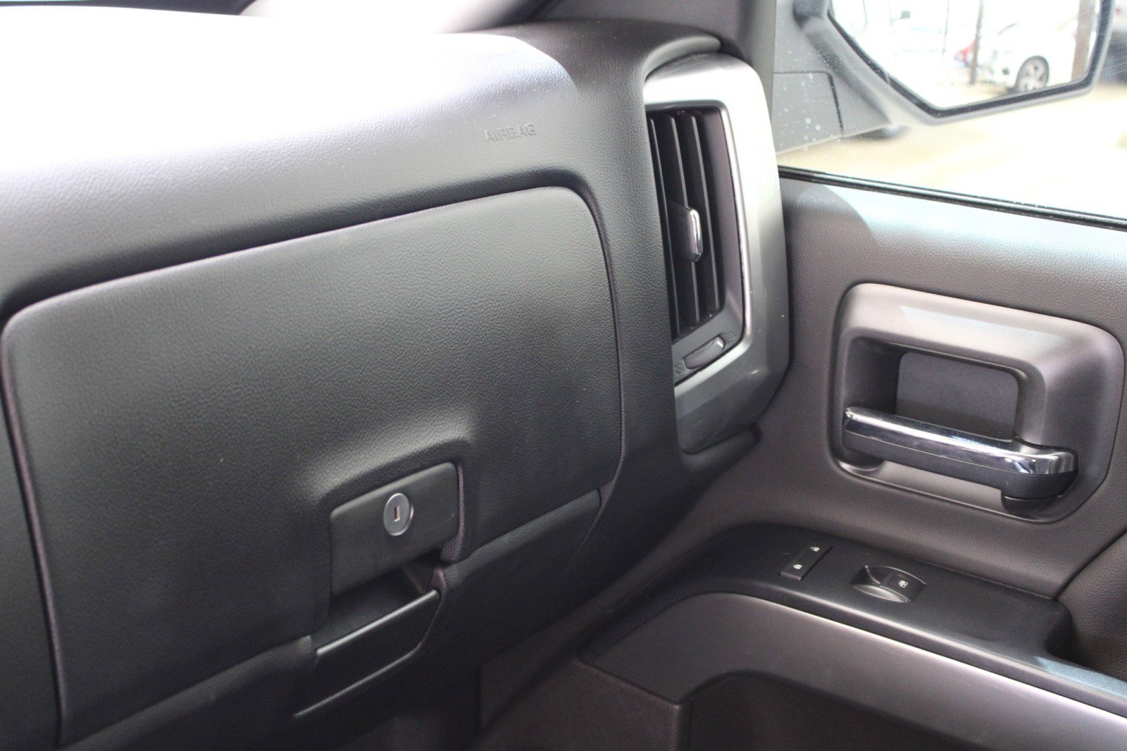 Used 2018 Chevrolet Silverado 1500 LT w/ All Star Edition image 22