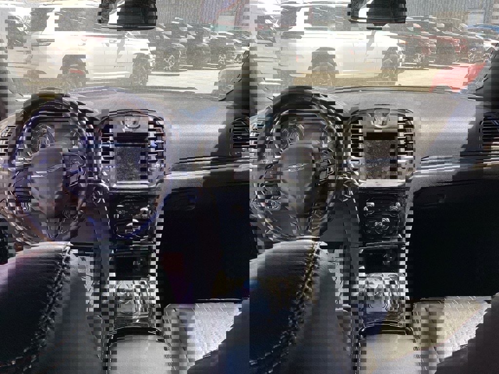 Used 2021 Chrysler 300 S image 6