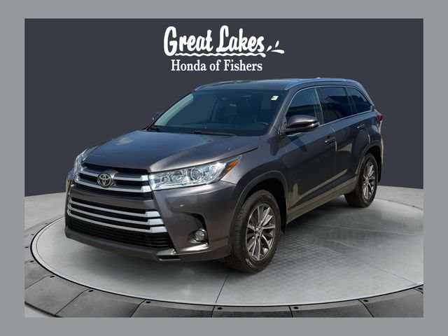 Used 2019 Toyota Highlander XLE AWD/4WD image 1
