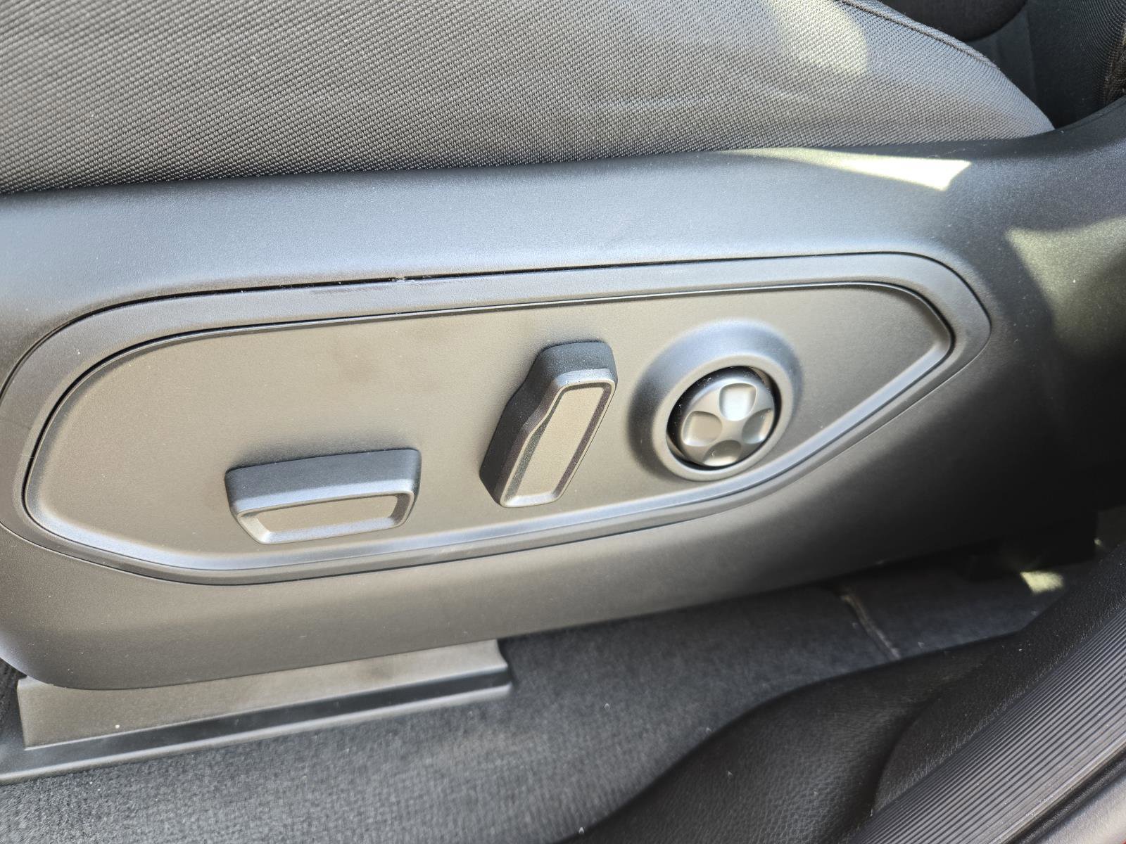 New 2026 Jeep Grand Cherokee Laredo X image 24