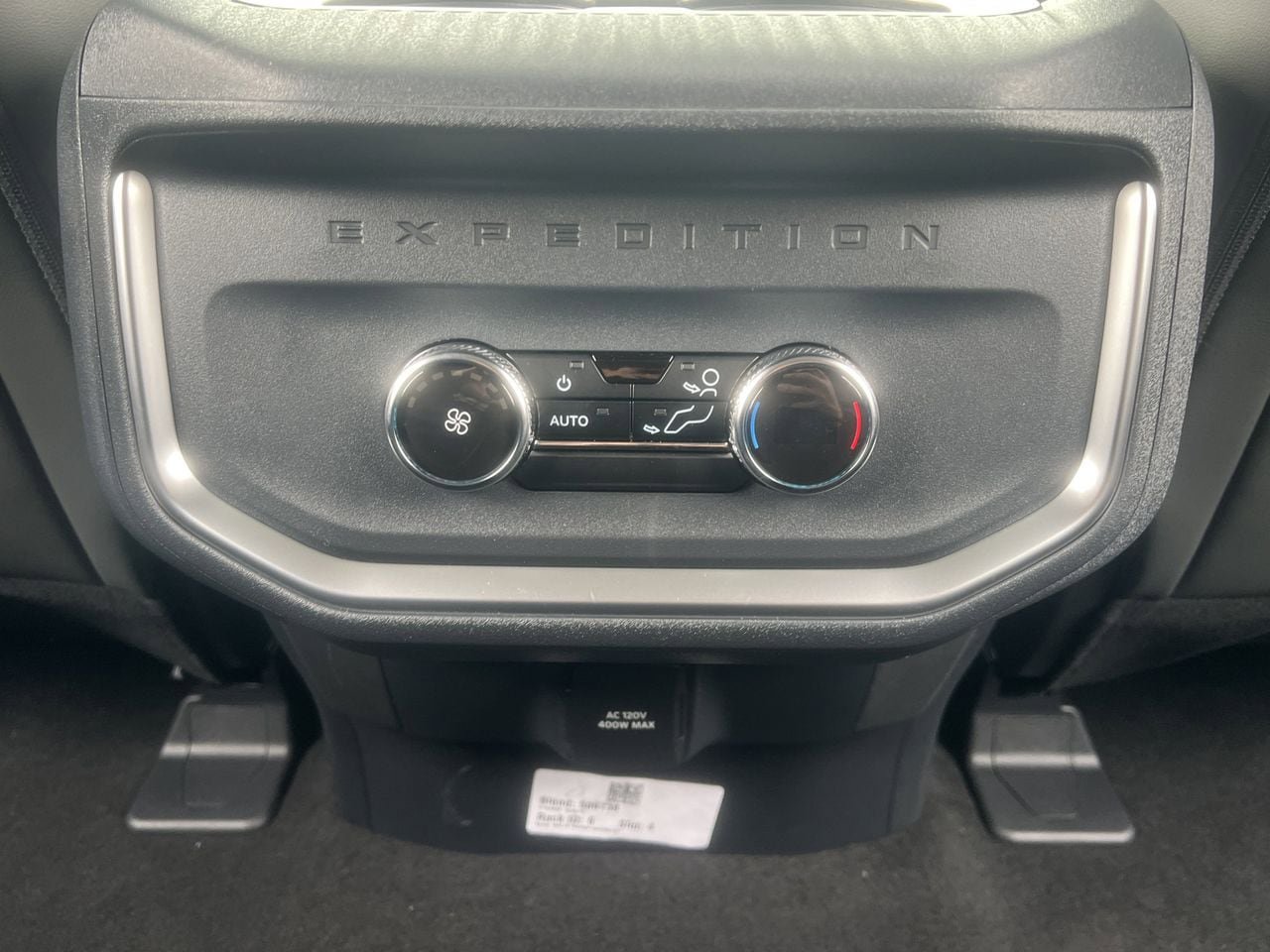 New 2026 Ford Expedition Max Active RWD image 17