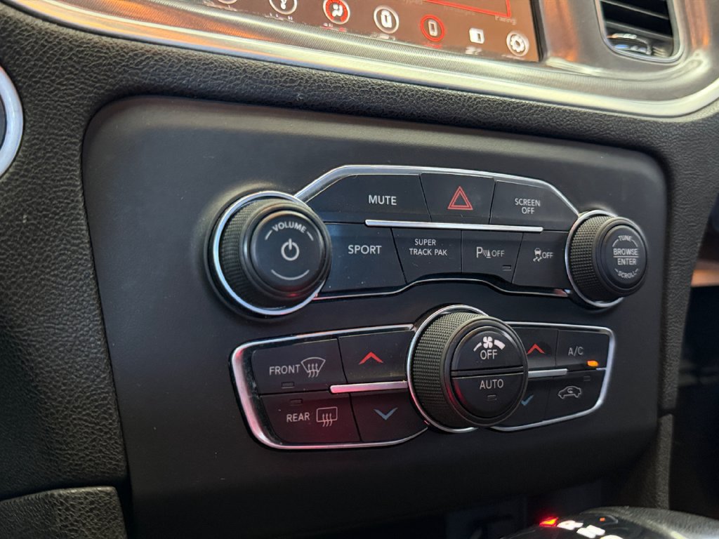 Used 2019 Dodge Charger R/T RWD image 17