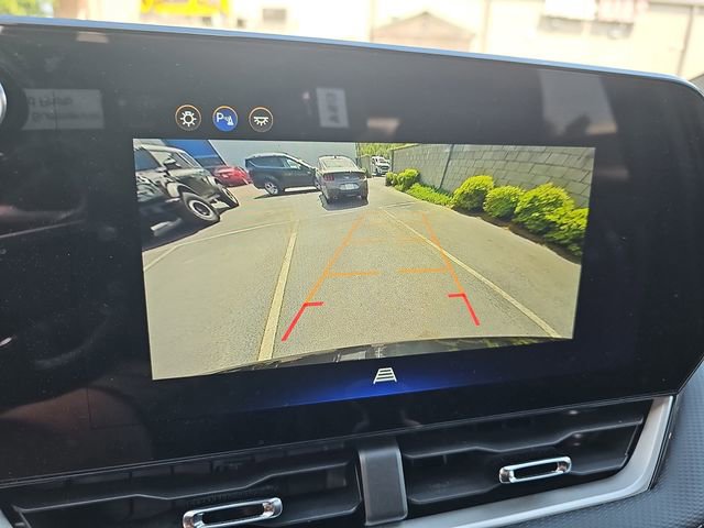 Used 2025 Chevrolet Equinox LT FWD image 27