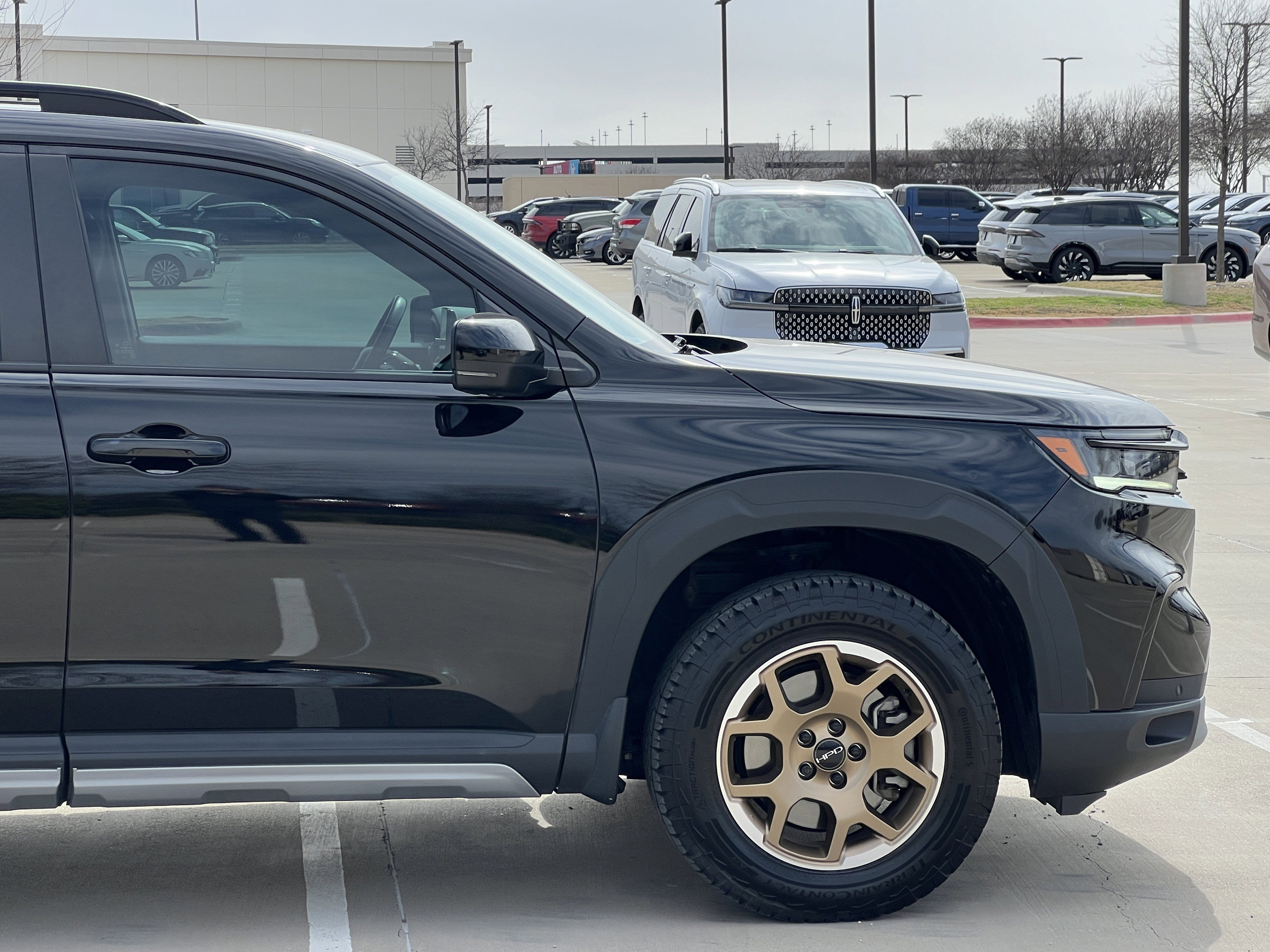 Used 2024 Honda Pilot TrailSport image 12