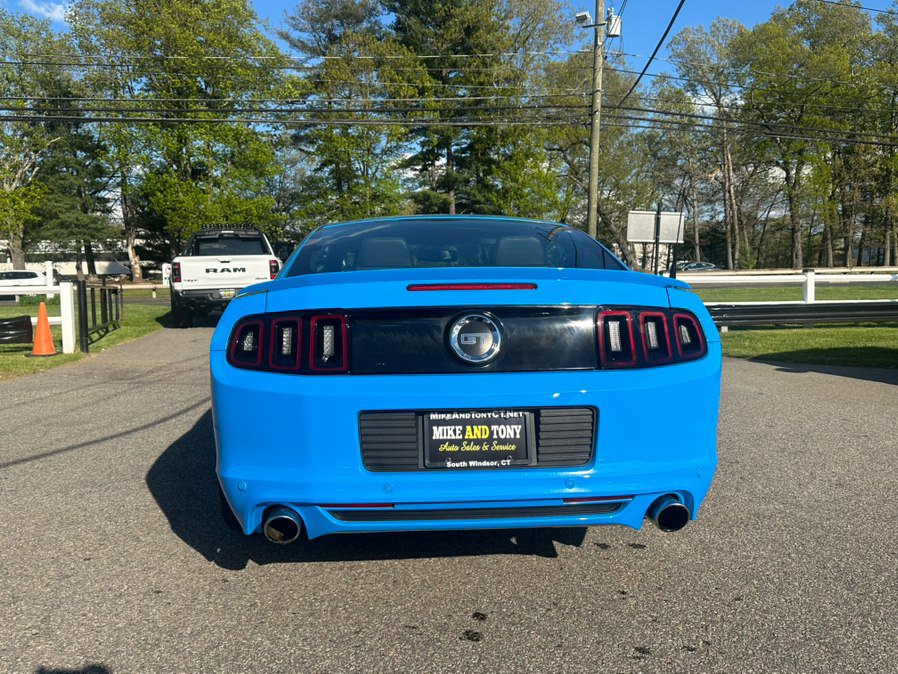 Used 2013 Ford Mustang GT Premium w/ Security Pkg RWD image 7
