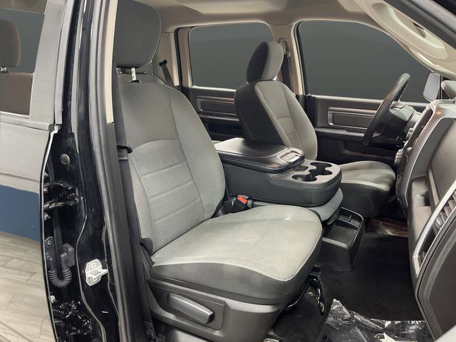 Used 2022 RAM 1500 Classic SLT image 25