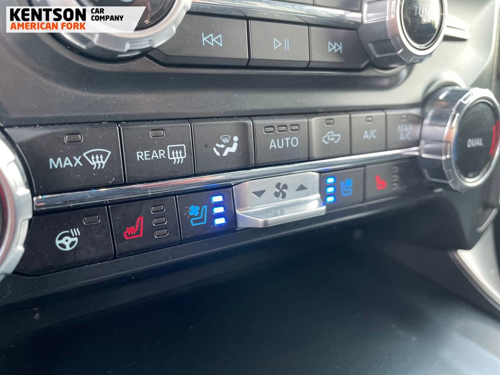 Used 2025 Ford F150 Lariat AWD/4WD image 32