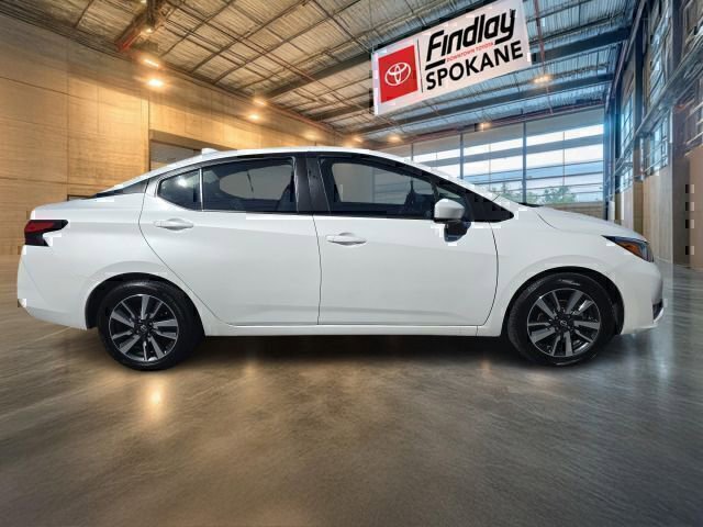 Used 2024 Nissan Versa SV FWD image 3