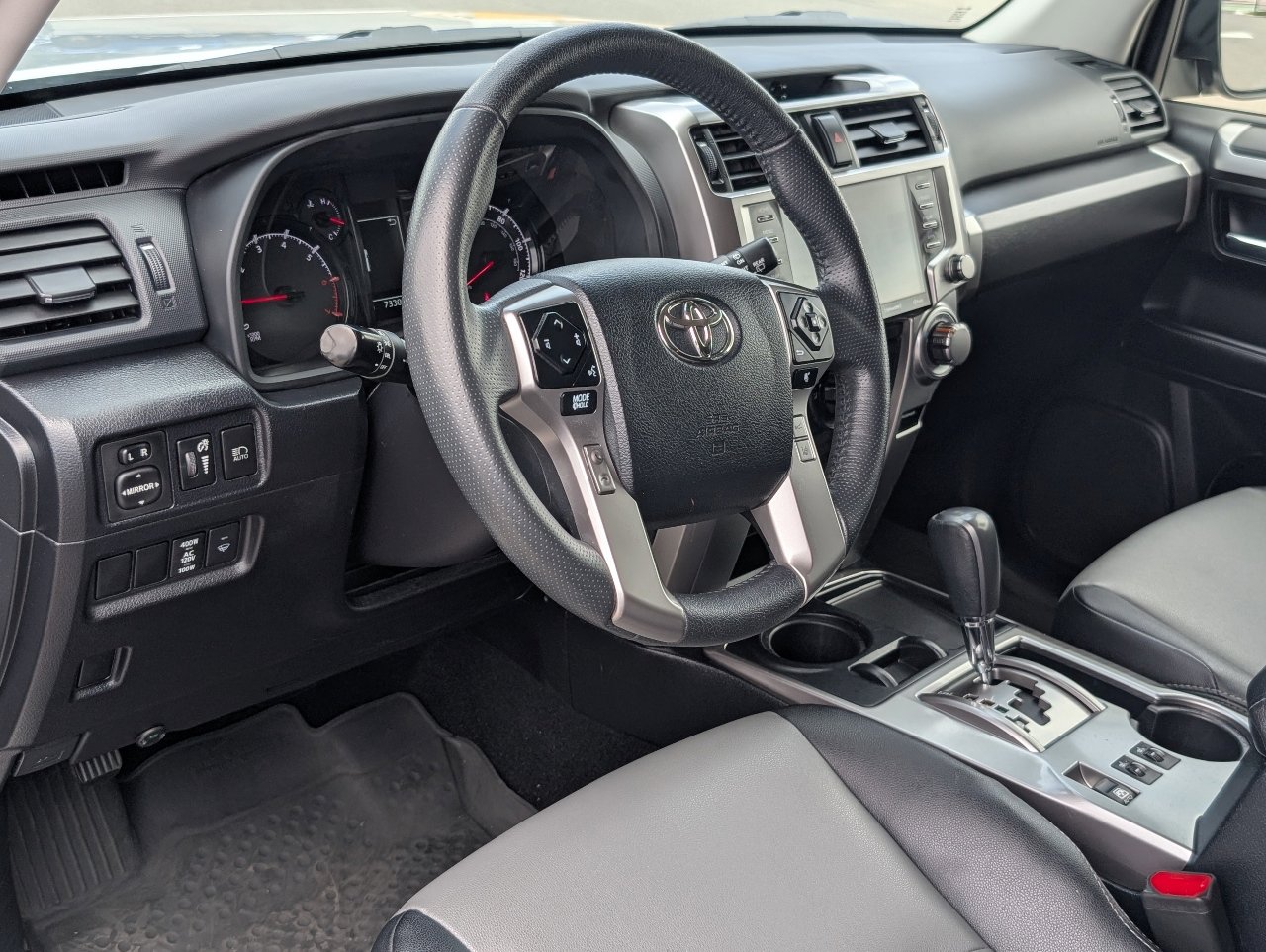 Used 2022 Toyota 4Runner SR5 Premium w/ Moonroof Package RWD image 15