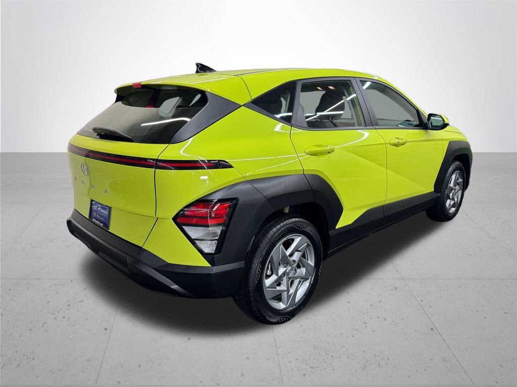 Used 2024 Hyundai Kona SE image 7