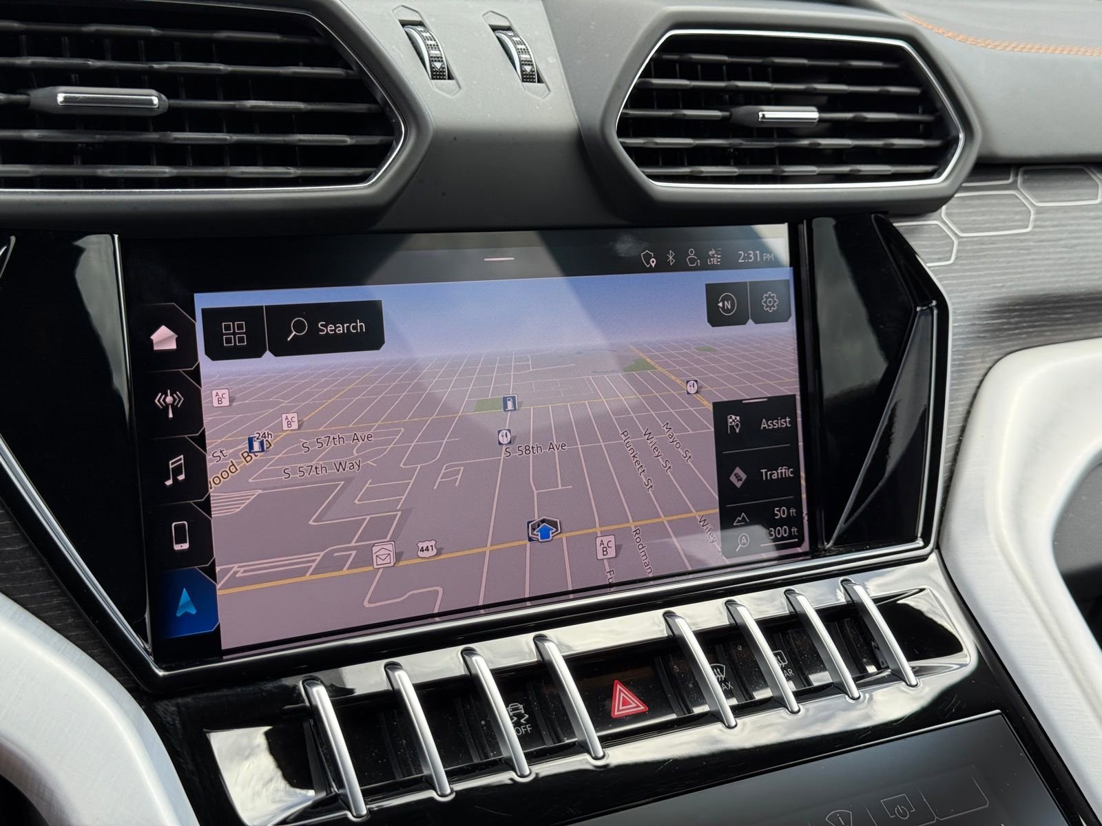 Used 2020 Lamborghini Urus image 26