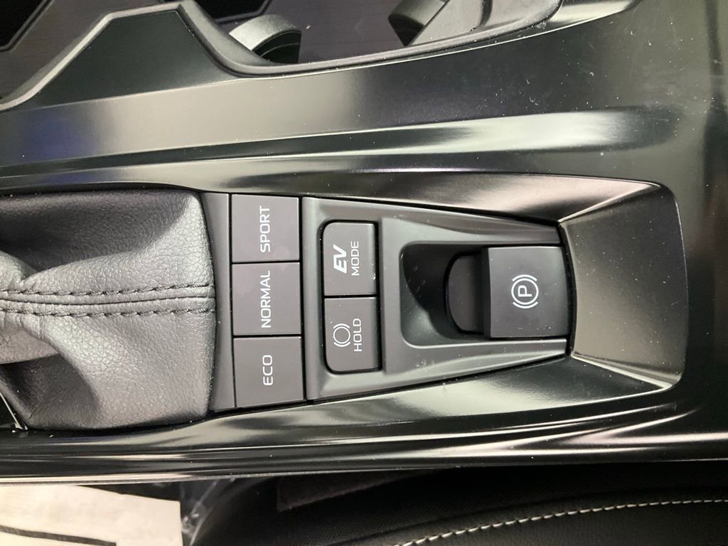 Used 2025 Toyota Camry SE image 21