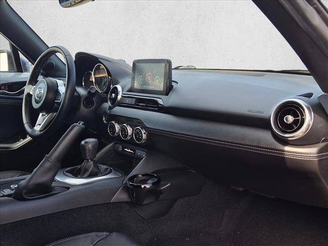 Used 2020 MAZDA MX-5 Miata Grand Touring RWD image 18