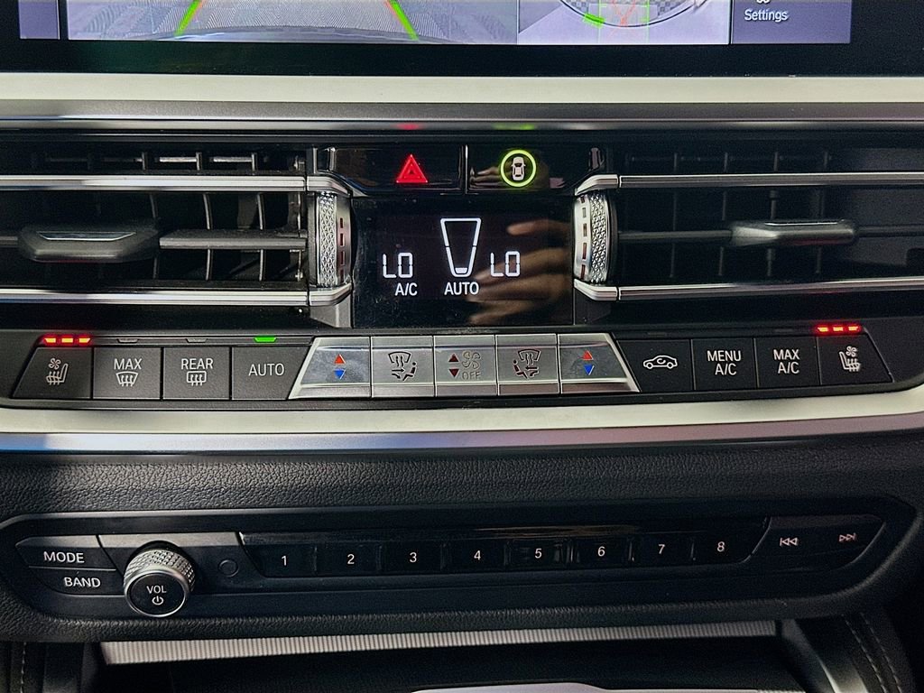 Used 2021 BMW 440i xDrive Coupe w/ Premium Package image 16