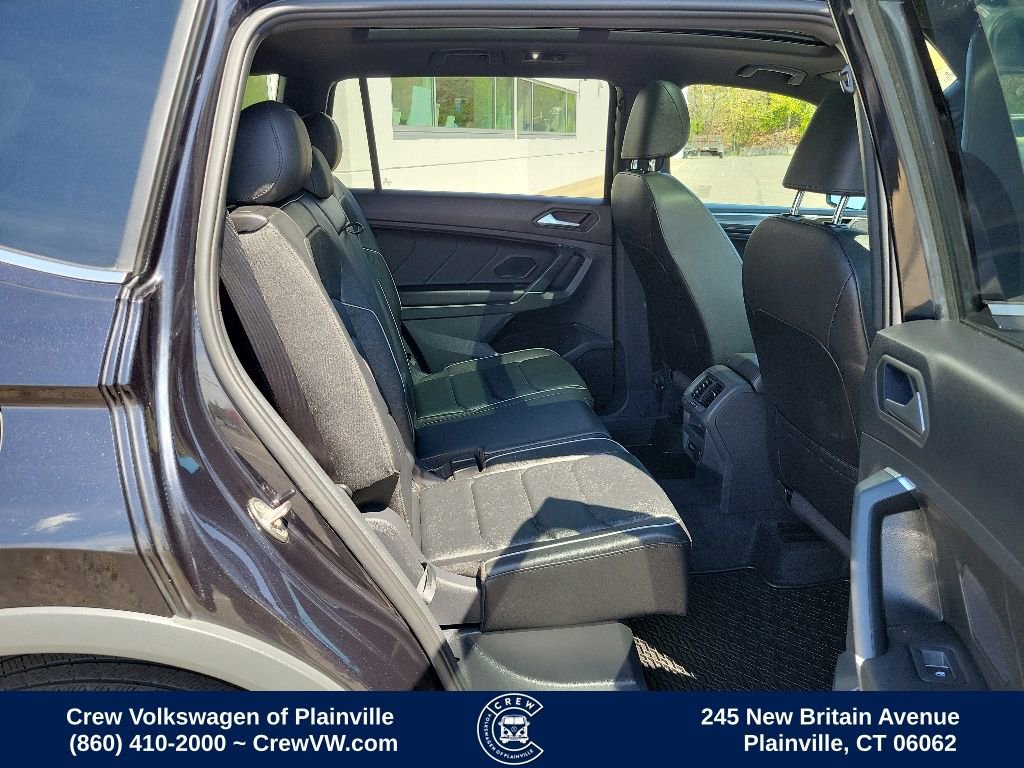 Used 2020 Volkswagen Tiguan SEL Premium R-Line w/ 3rd Row Seat Package AWD/4WD image 16