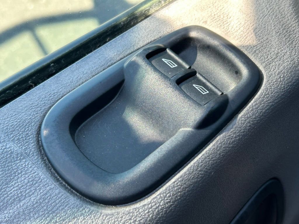 Used 2020 Ford Transit 350 XL image 32