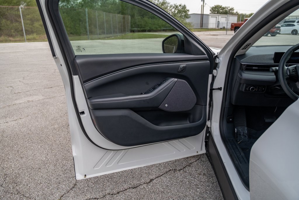 Used 2025 Ford Mustang Mach-E Premium image 10