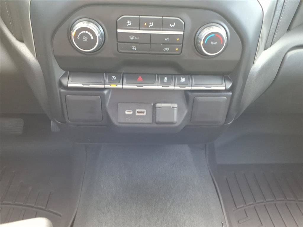 Used 2020 Chevrolet Silverado 1500 LT AWD/4WD image 27