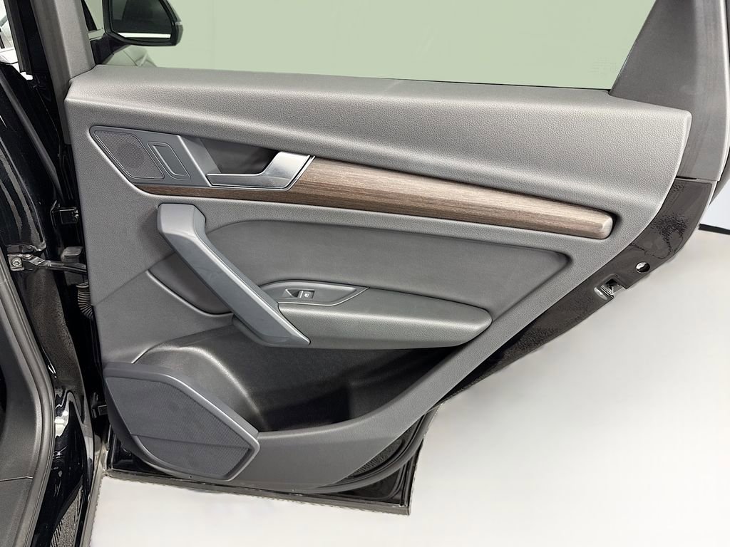 Certified 2023 Audi Q5 2.0T Premium w/ Convenience Package image 25