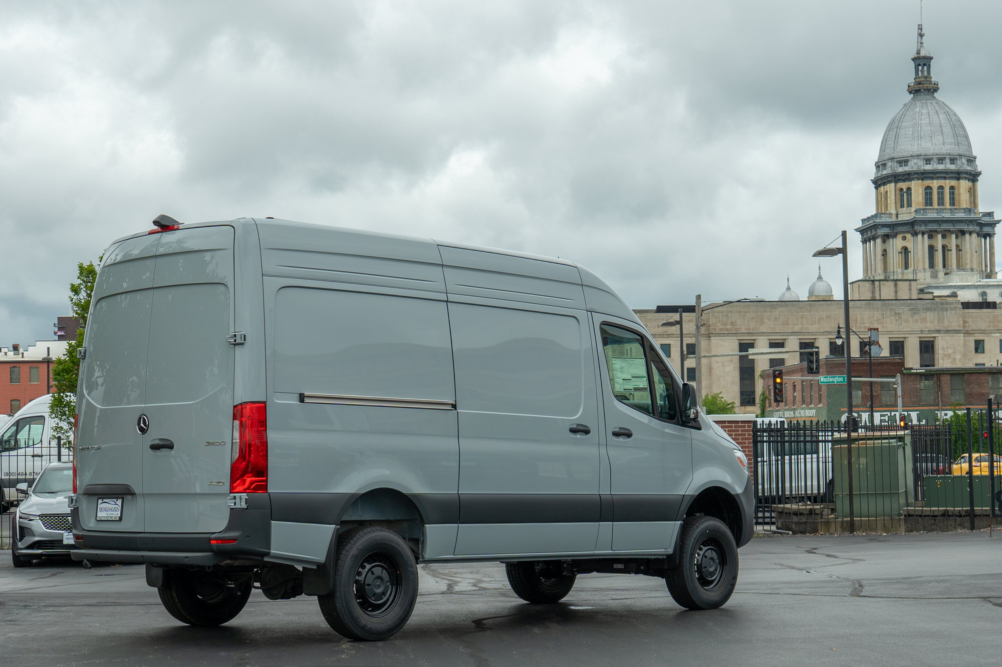 Used 2025 Mercedes-Benz Sprinter 2500 image 3