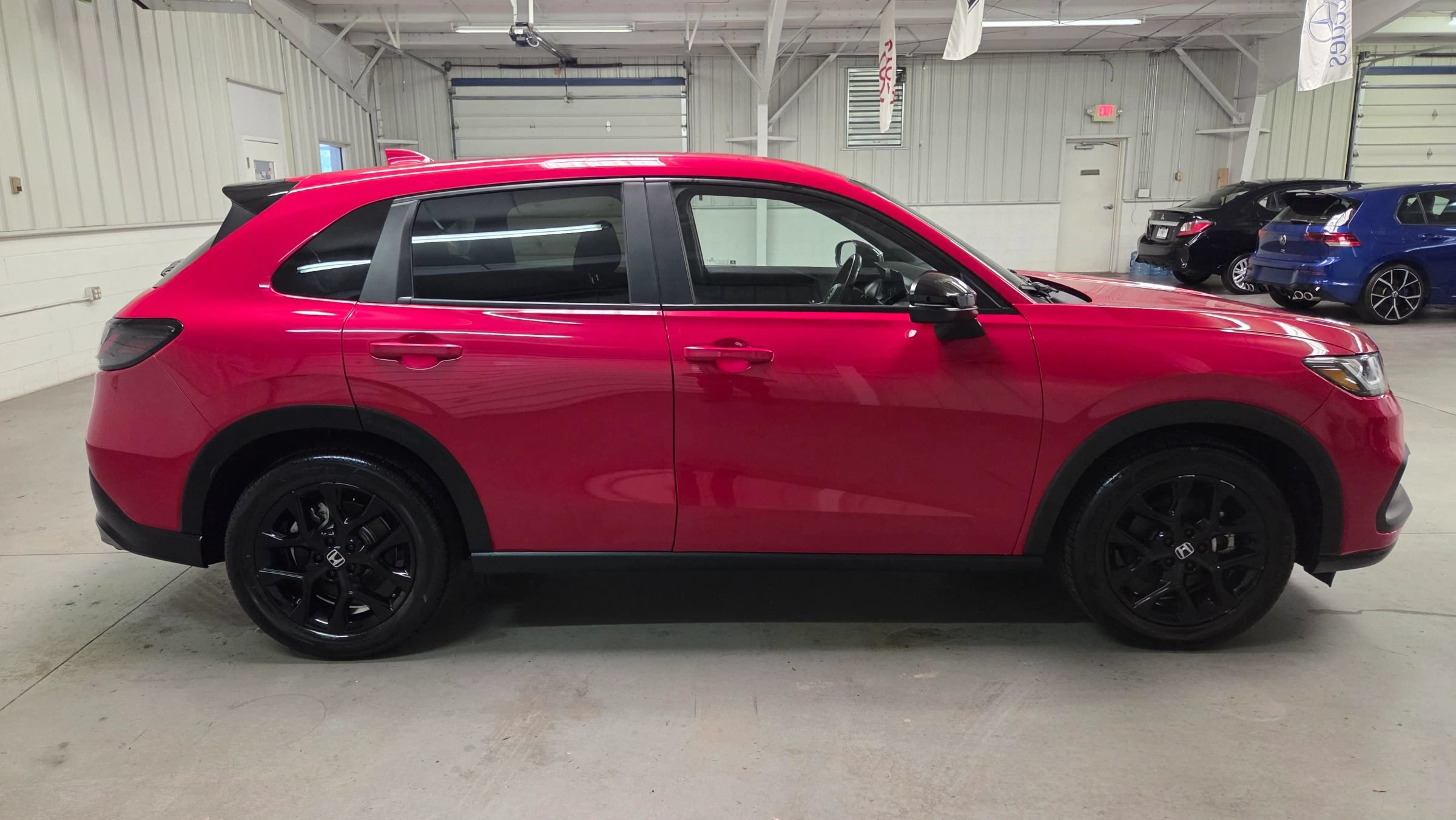 Used 2024 Honda HR-V Sport image 9