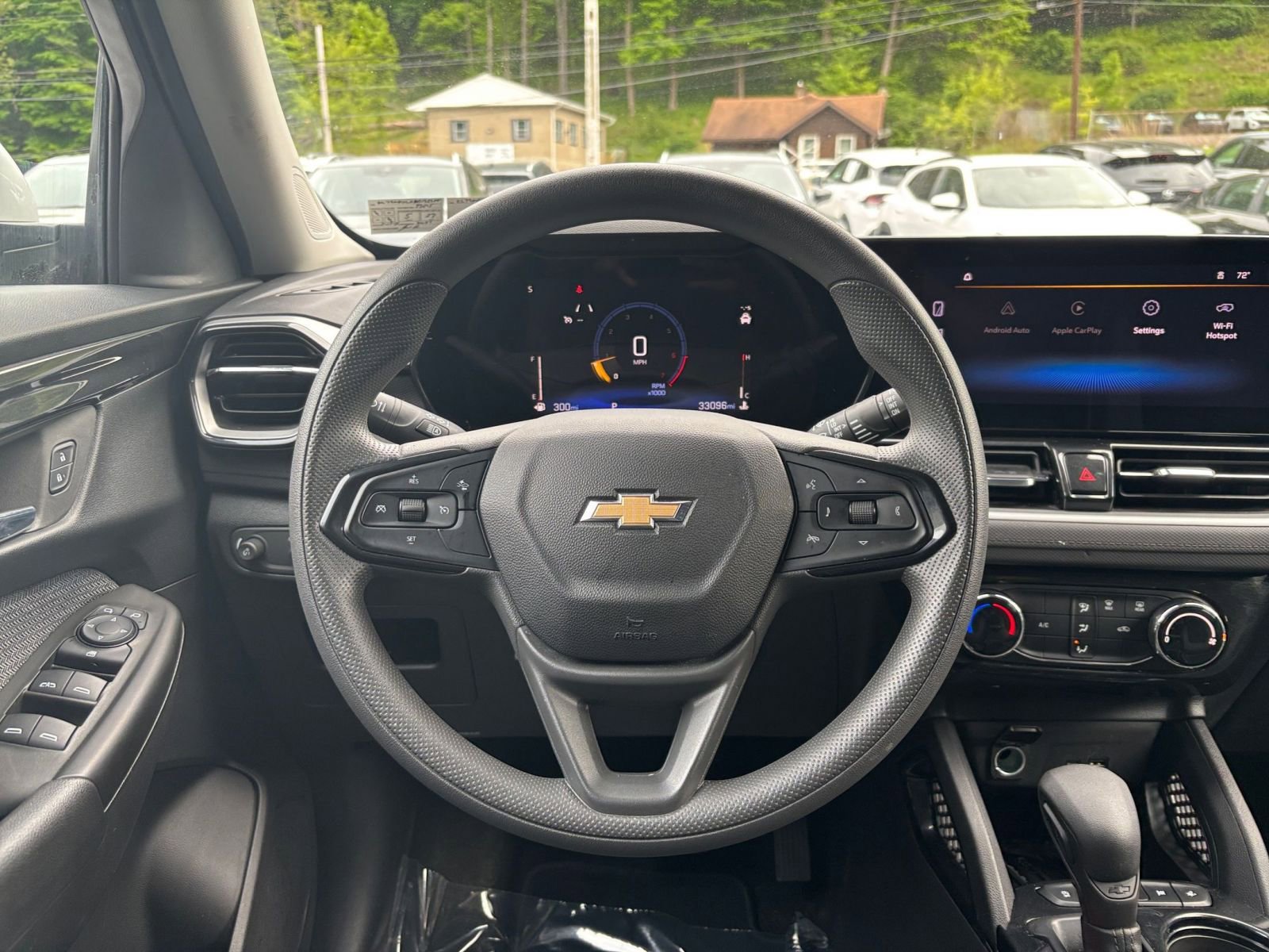 Used 2025 Chevrolet TrailBlazer LT FWD image 33