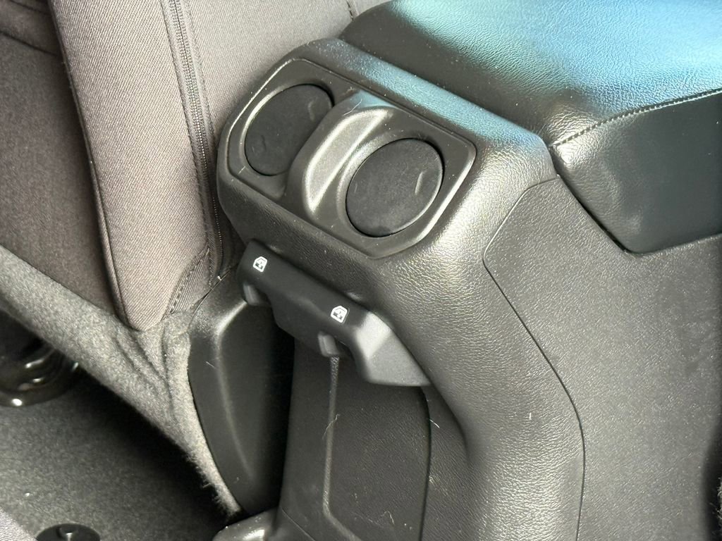Used 2023 Jeep Wrangler Unlimited w/ 8.4" Radio Group AWD/4WD image 9