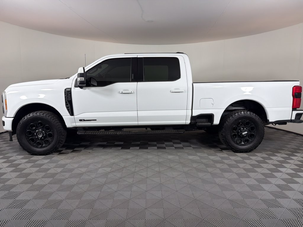Used 2023 Ford F350 Lariat w/ Sport Appearance Package AWD/4WD image 6