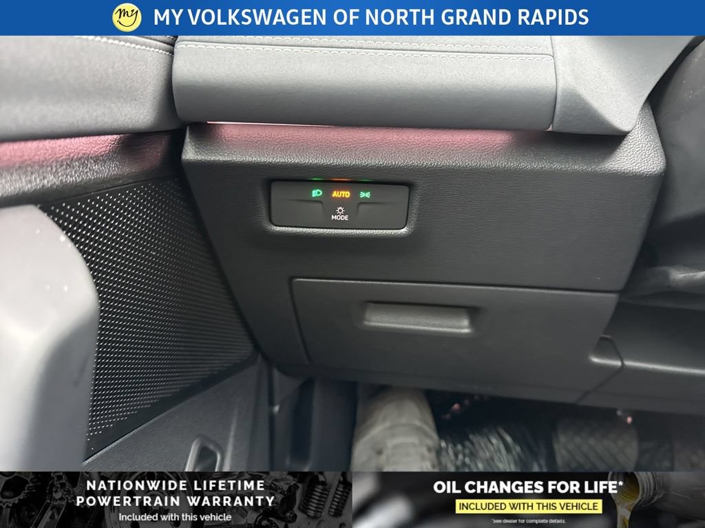 New 2026 Volkswagen Tiguan SE AWD/4WD image 25