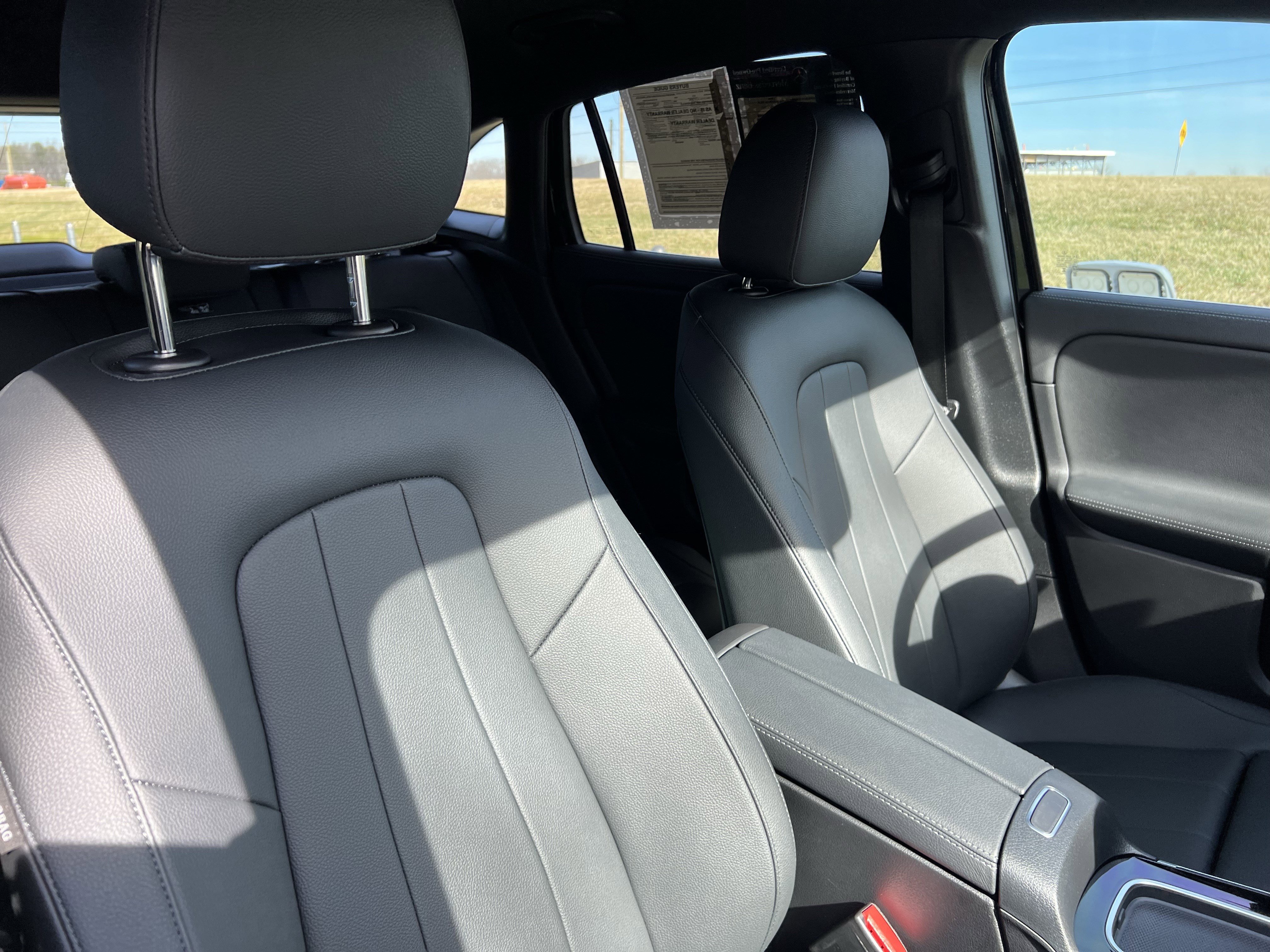 Certified 2025 Mercedes-Benz GLA 250 image 35