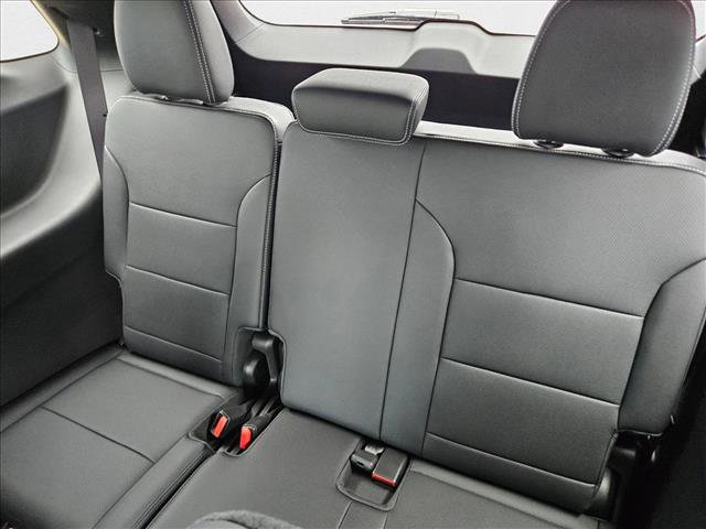 New 2025 Chevrolet Traverse LT w/ Driver Confidence Package FWD image 9