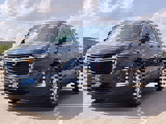 Used 2023 Chevrolet Traverse LS FWD image 11