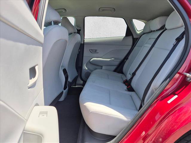 Used 2025 Hyundai Kona SEL FWD image 19