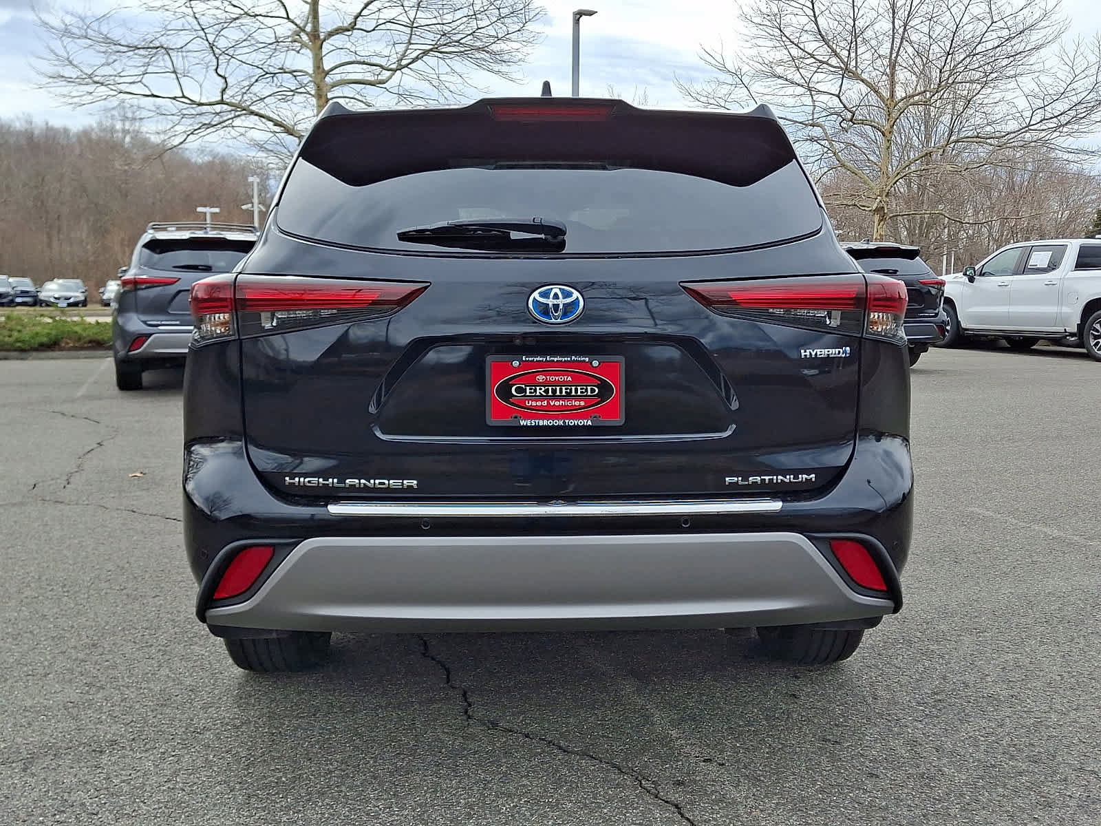 Used 2024 Toyota Highlander Platinum image 6
