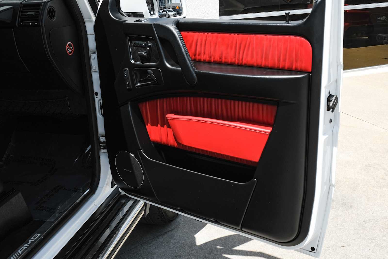 Used 2016 Mercedes-Benz G 63 AMG 4MATIC image 38