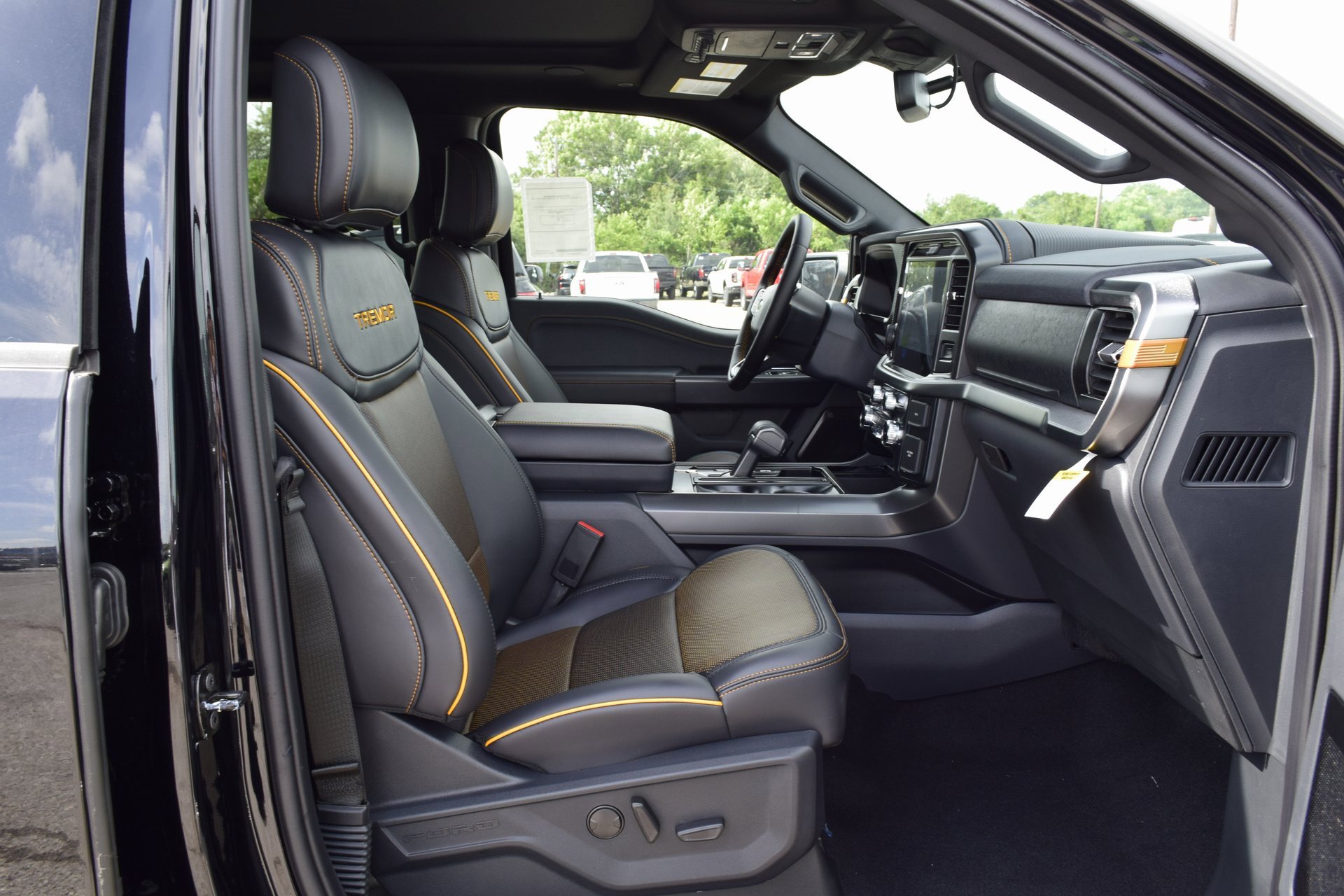 New 2025 Ford F150 Tremor w/ Equipment Group 402A High image 23