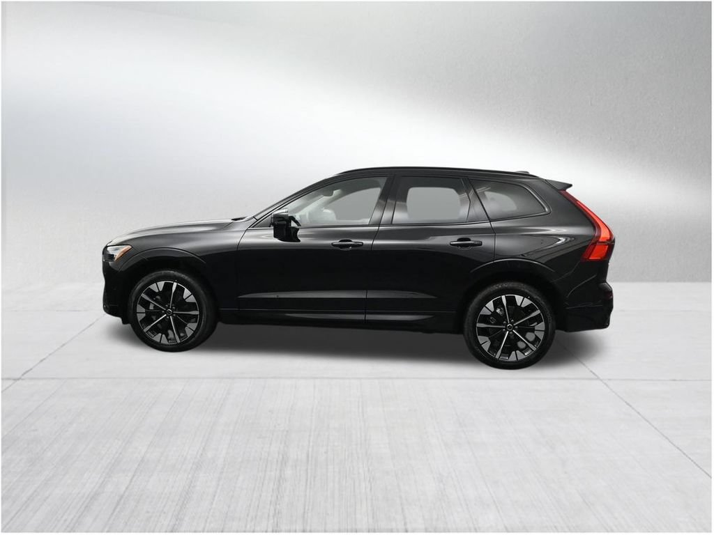 New 2026 Volvo XC60 B5 Plus AWD/4WD image 2