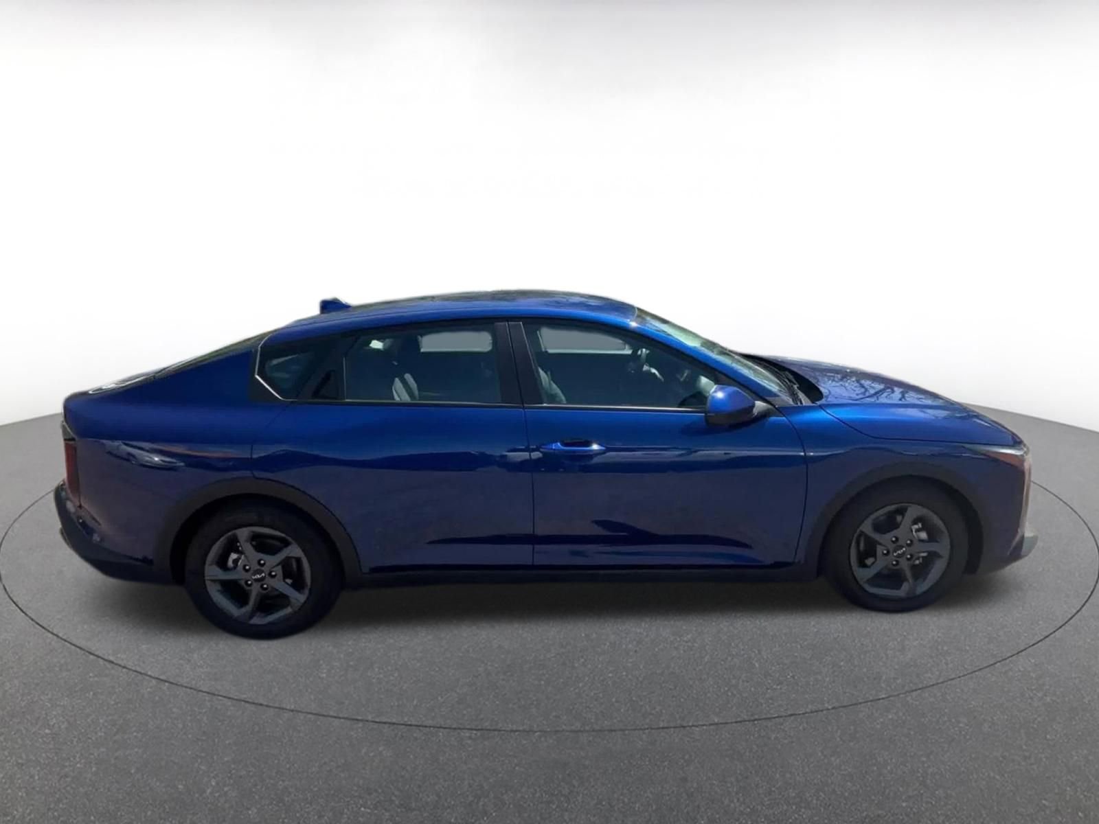 Used 2025 Kia K4 FWD image 15
