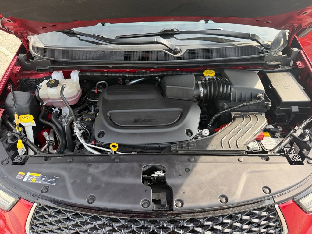 Used 2025 Chrysler Pacifica Select FWD image 8