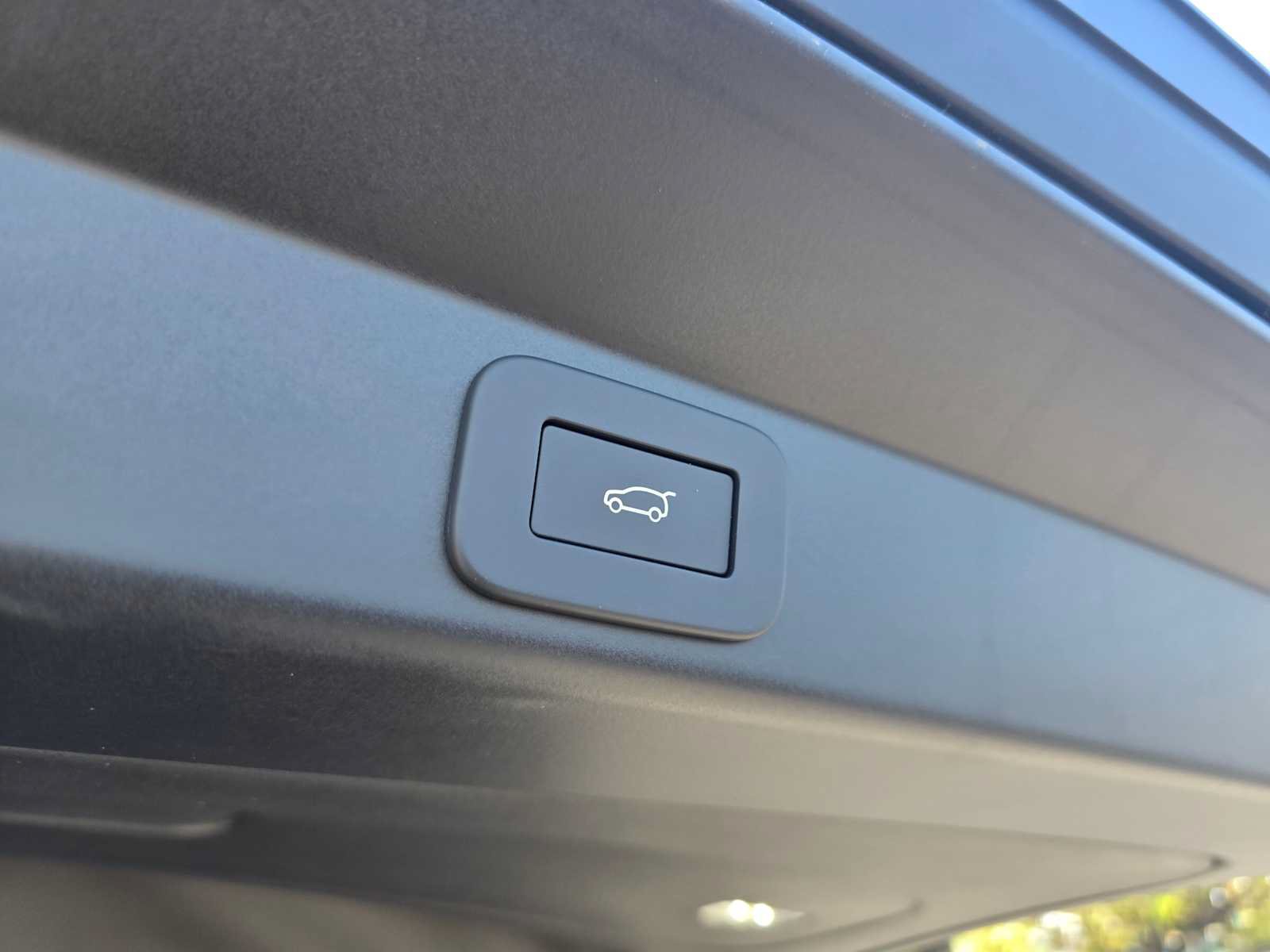 New 2025 Land Rover Range Rover Sport Dynamic SE AWD/4WD image 18
